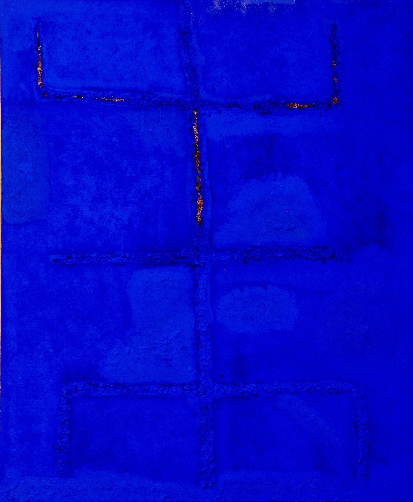 Tessiture — lignes d'or formant une grille sur bleu